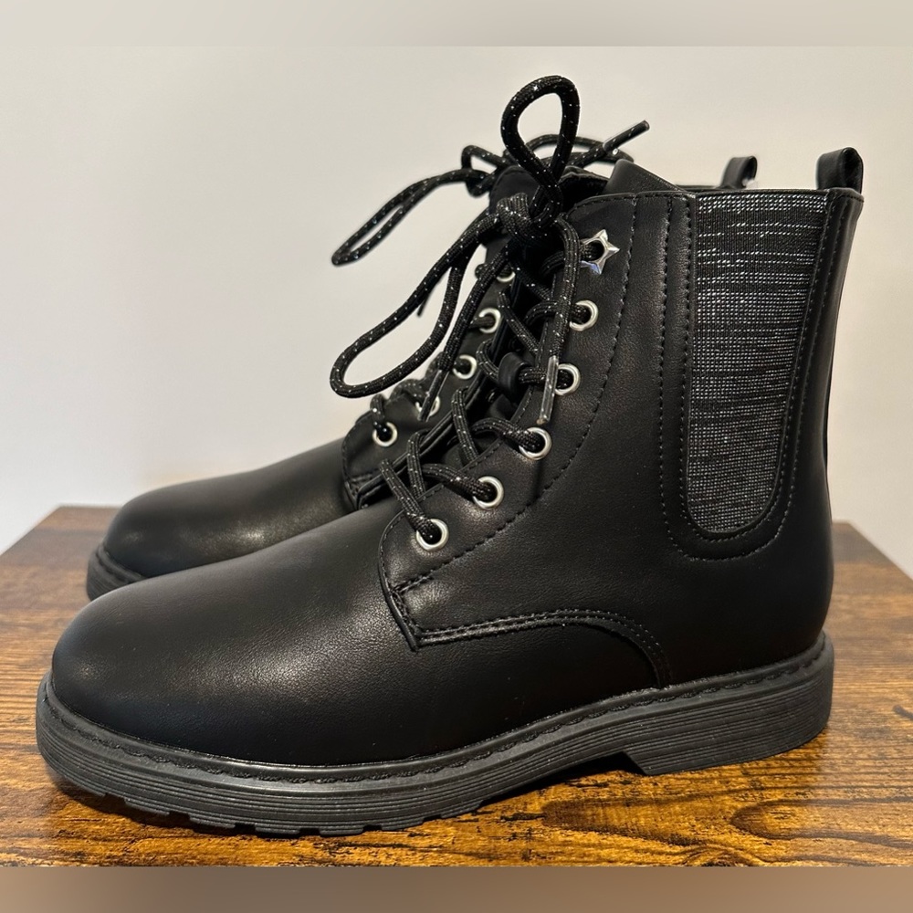 SO Girls Roxana Black/Silver Combat Boots NWT Various Sizes